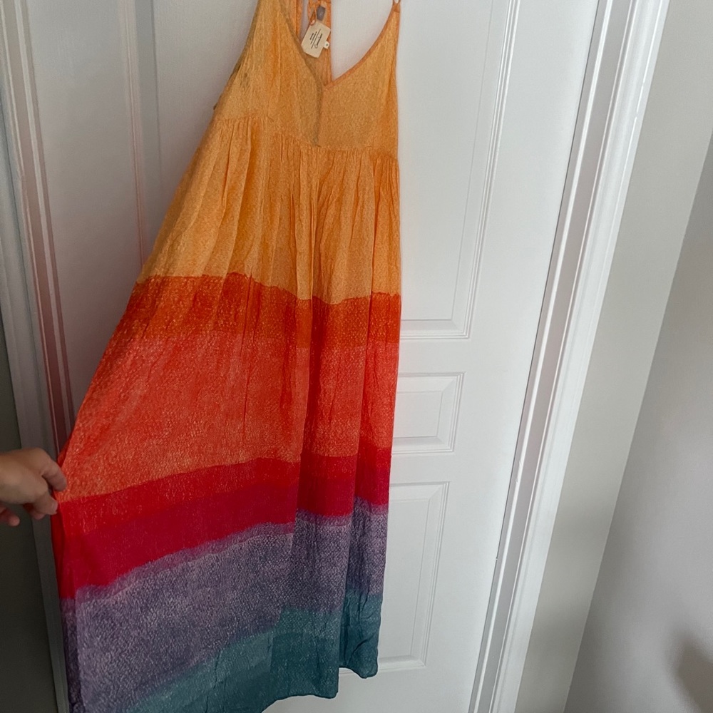 Dress - Picture 7 of 7